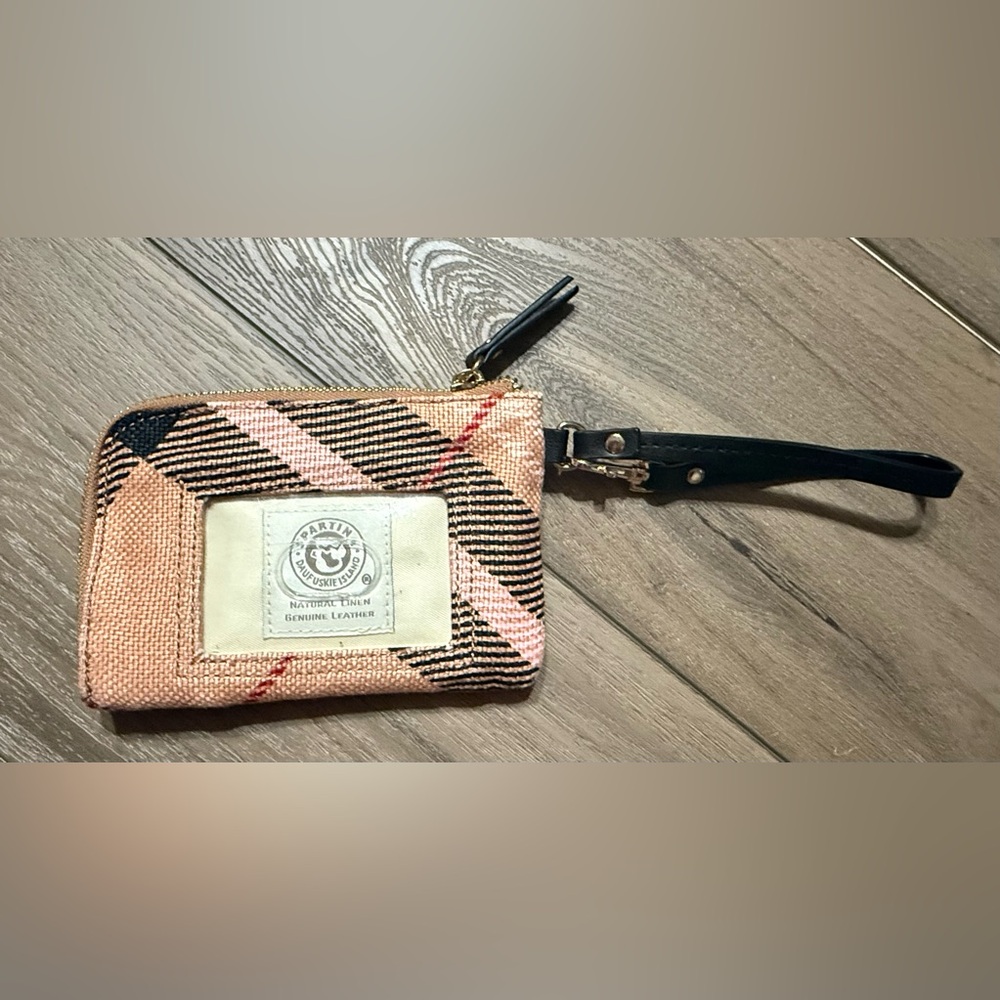 Telfair Zippy ID Wristlet by Spartina 449. - Picture 4 of 8